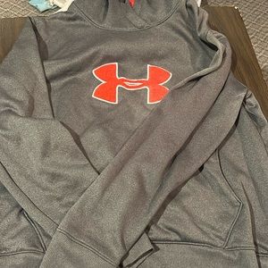 Under Amour size No tag thinking M